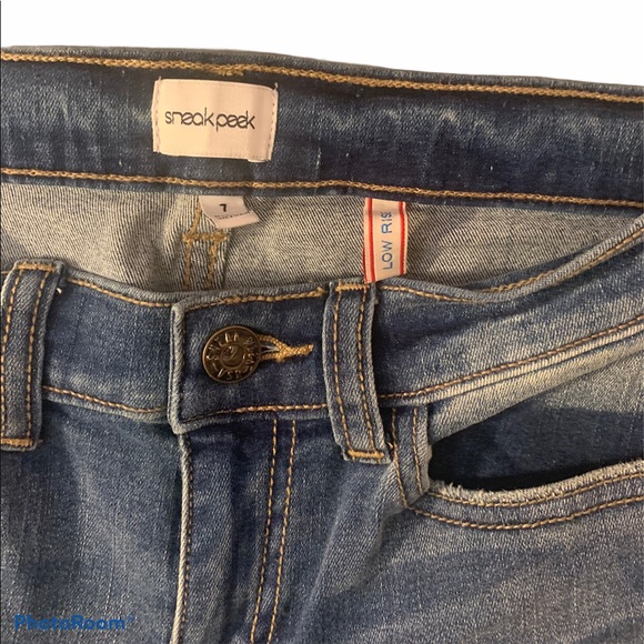 Sneak Peek Skinny Distressed Jeans - Picture 2 of 6